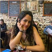 Profesora de Psicología estudiante de máster general sanitario